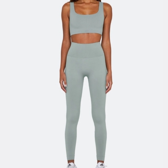 SET Active Pants - Set Active Sculptflex Seamless Leggings M